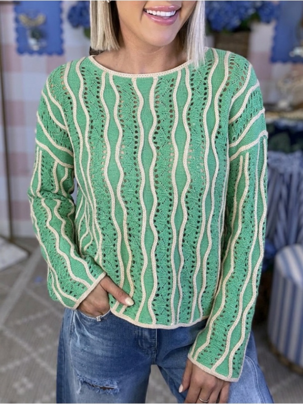 LISTICLE emerald AND CREAM WAVE LONG SLEEVE KNIT SWEATER TOP